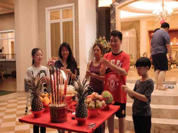 Bài văn khấn giao thừa ngoài trời chuẩn truyền thống