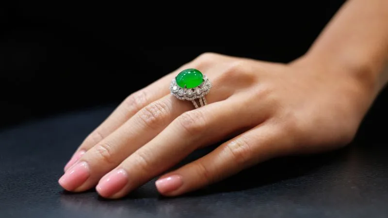 Đá ngọc bích (xanh lá)