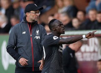 Mane nổi khùng vì Salah chơi cá nhân