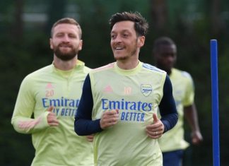 Bóng đá quốc tế 27/11: Wilshere bất ngờ với cách Arsenal đày đọa Mesut Ozil