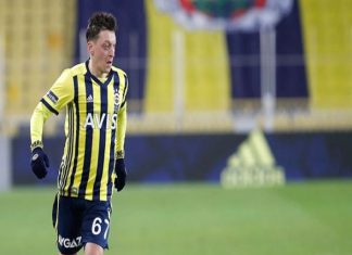 Bóng đá QT sáng 22/7: Mesut Oezil gửi lời động viên Bukayo Saka