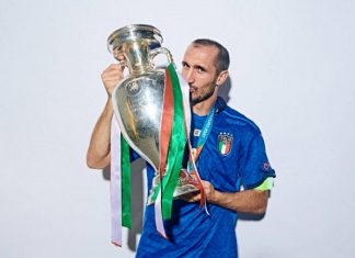 Bóng đá quốc tế 3/8: Giorgio Chiellini gia hạn 2 năm Juventus