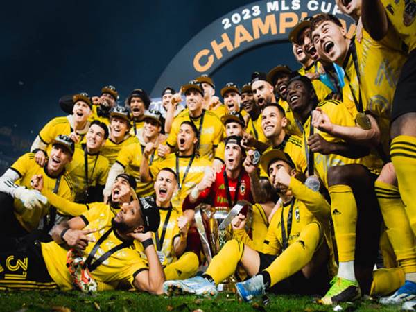 Bóng đá QT 26/8: Columbus Crew nâng cúp vô địch tại Leagues Cup