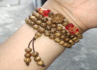 Vòng tay trầm hương hợp mệnh gì, mang tài lộc, bình an