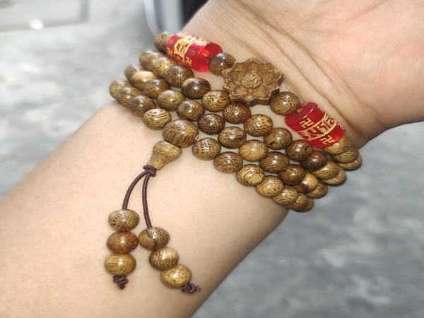 Cách bảo quản và sử dụng vòng tay trầm hương