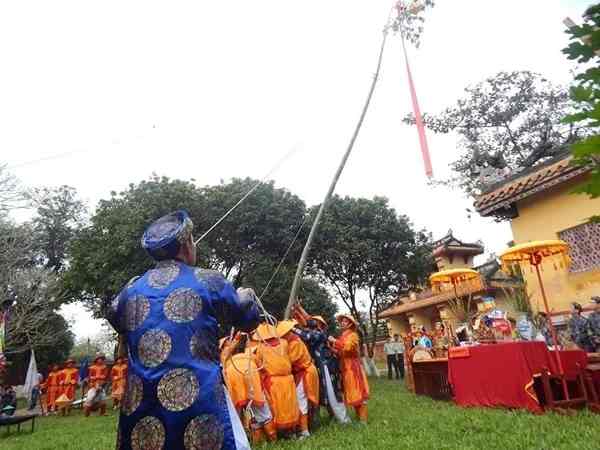 Văn khấn khai hạ số 1 (theo sách Văn khấn cổ truyền Việt Nam): Văn khấn khai hạ số 1 (theo sách Văn khấn cổ truyền Việt Nam):