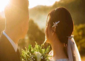 chồng 1996 vợ 2000 có hợp không