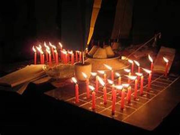 Chuẩn bị cho lễ cúng Sao Hội