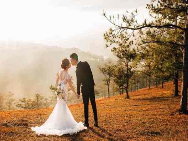 năm 1995 lấy vợ 1999