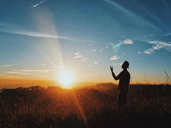 Giải mã chi tiết các giấc mơ thấy mặt trời