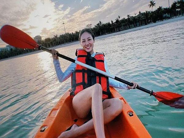 Ý nghĩa tâm linh khi nằm mơ thấy chèo thuyền trên sông