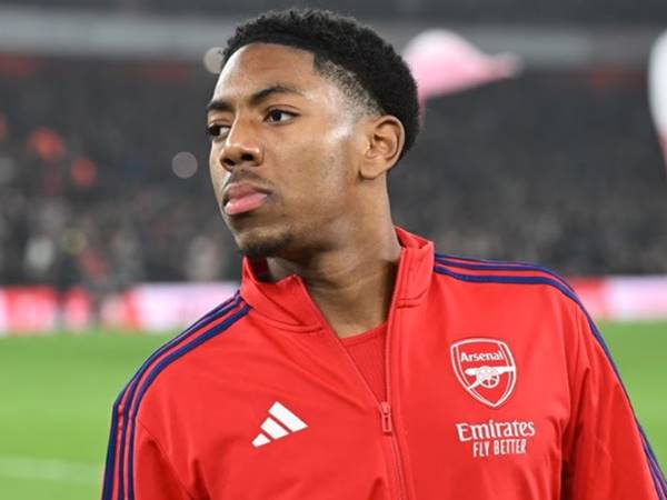 Tin Arsenal: Pháo thủ chốt tương lai Myles Lewis-Skelly